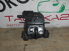 Замок крышки багажника Lada Renault